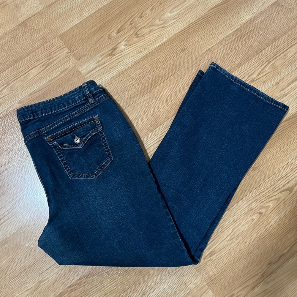 Women’s flare leg jeans by Apt 9. Size 18.